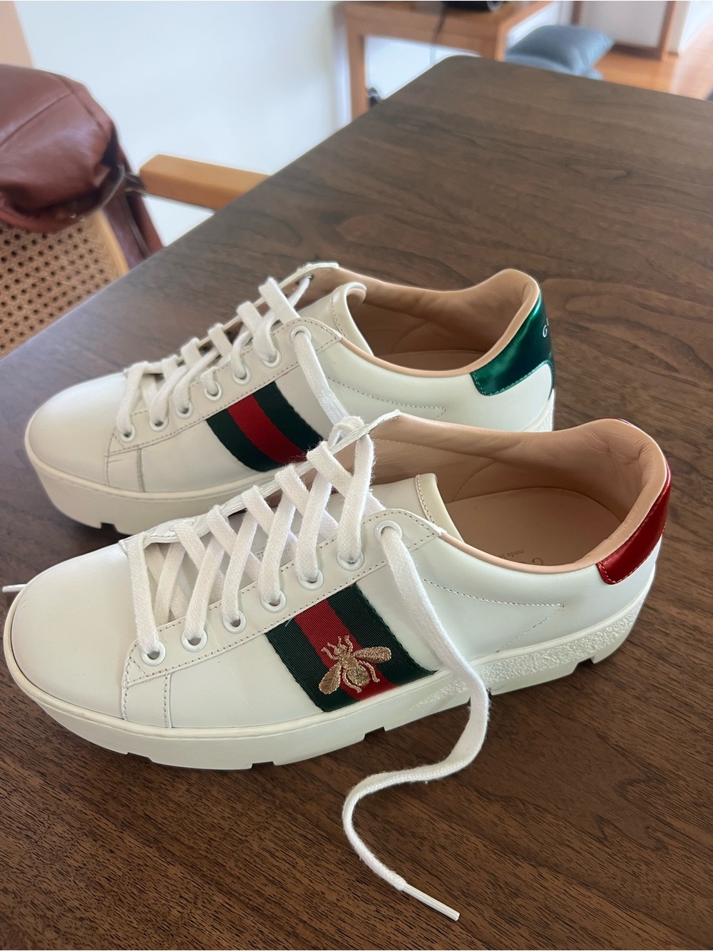 Gucci White Leather Platform Sneakers with Red and Green Web